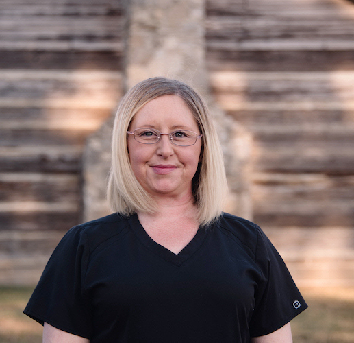 Photo of Robyn Long.